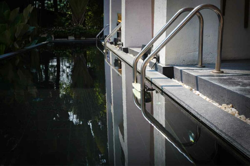 Black swimming pool fading problems