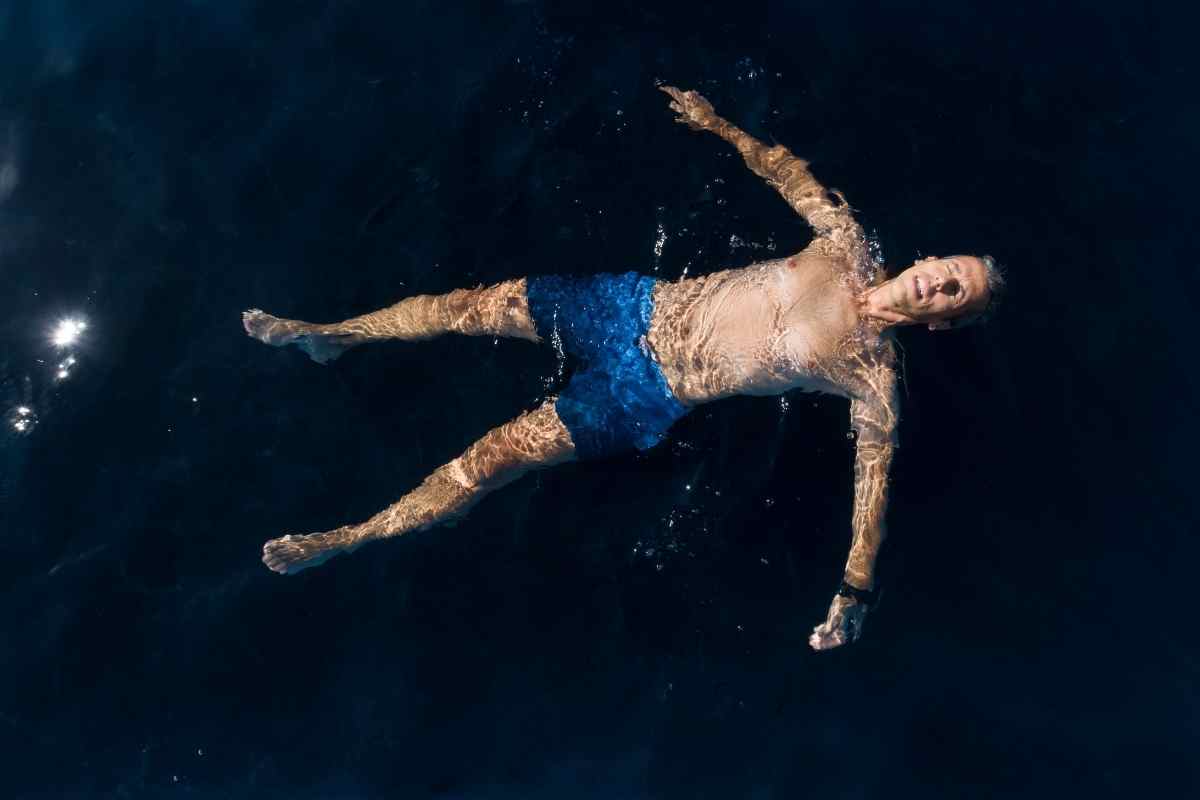 Why You Shouldn’t Paint Your Pool Black?