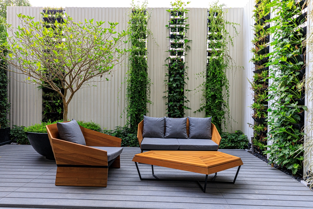 Best Outdoor Wall Decor Ideas