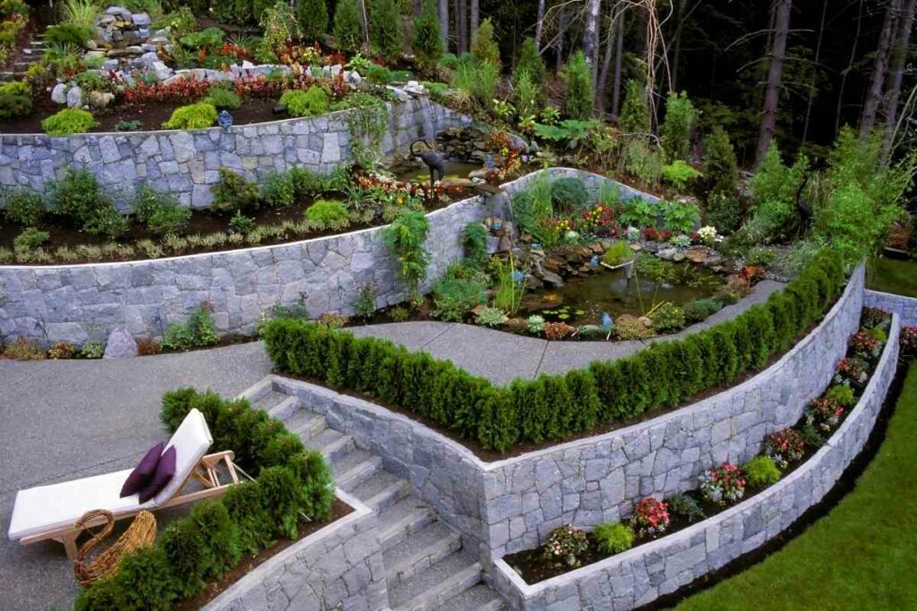 Dramatic Pond Garden Wall