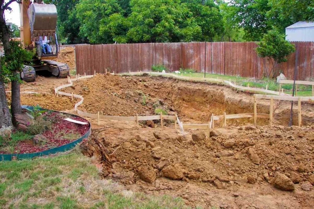 Installing semi-inground swimming pool explained