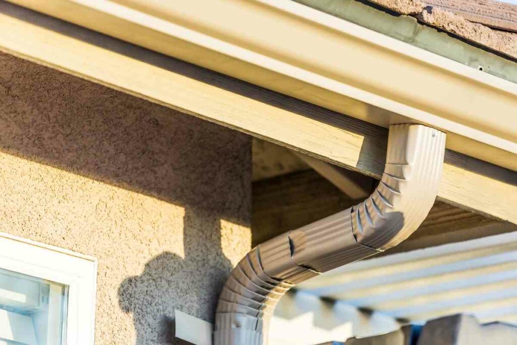 Choosing seamless gutters guide